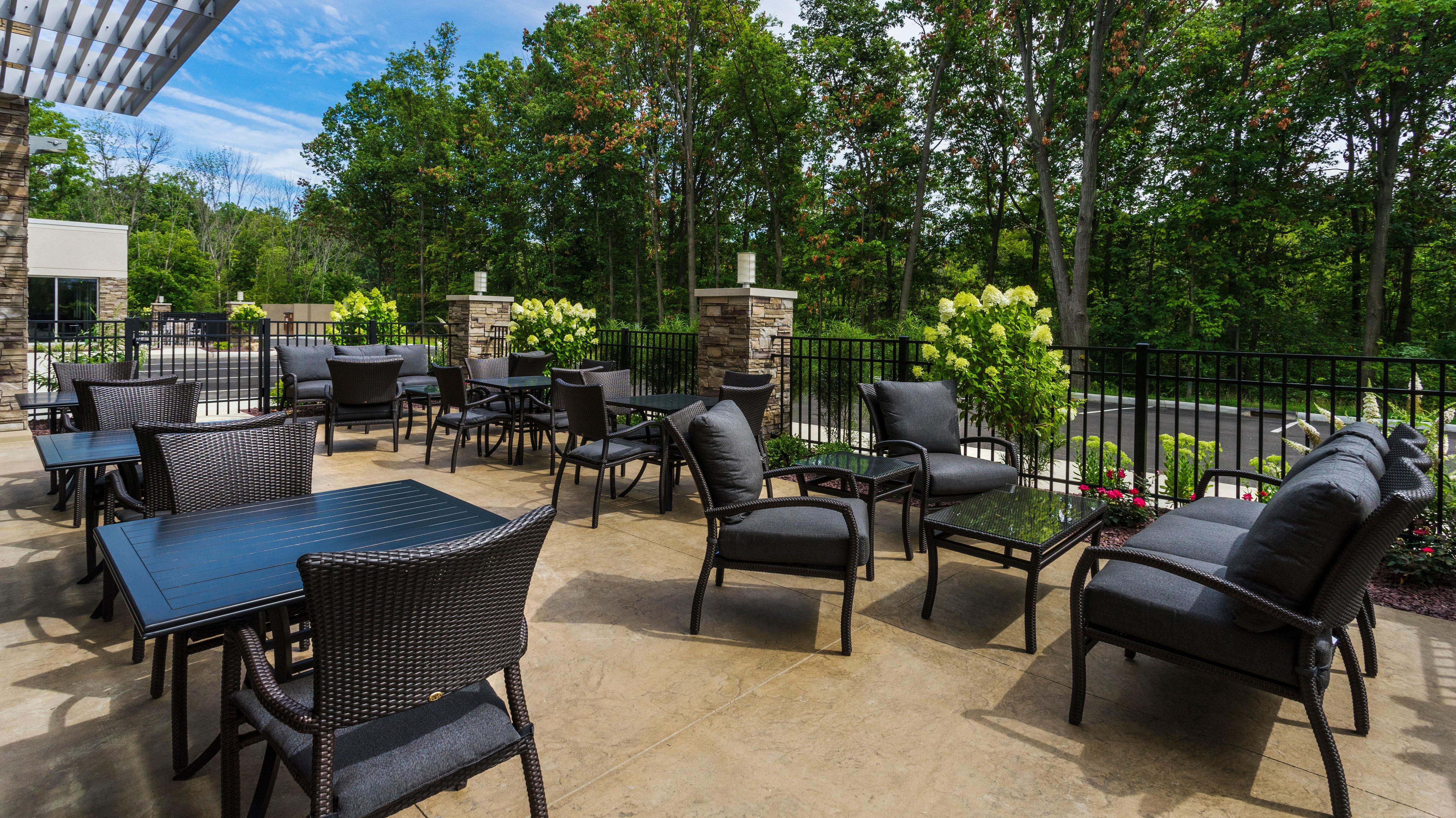 Holiday Inn Express & Suites Medina By Ihg Exteriör bild