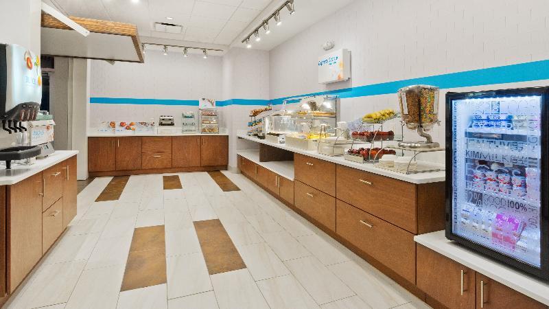 Holiday Inn Express & Suites Medina By Ihg Exteriör bild